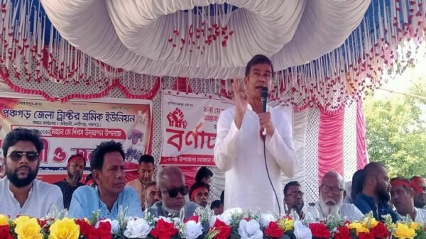 একটি দল জাতীয় সংসদ নির্বাচন না দেয়ার জন্য উঠেপড়ে লেগেছে-ফরহাদ হোসেন আজাদ