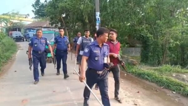 ব্রাহ্মণবাড়িয়ায় দুই পক্ষের সংঘর্ষে নিহত ১, আহত ১৫, বাড়িঘর ভাংচুর
