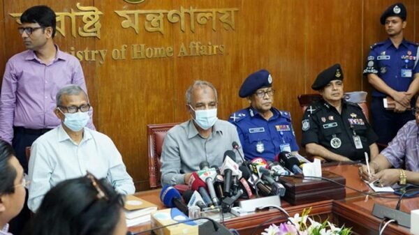 জুলাইকে কেন্দ্র করে কোনও ধরনের হুমকি নেই: স্বরাষ্ট্র উপদেষ্টা