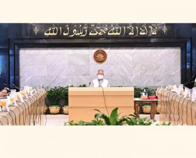 প্রধানমন্ত্রীকে ‘স্যার’ সম্বোধনের নির্দেশনা বাতিল করেছে উপদেষ্টা পরিষদ