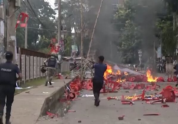 গোপালগঞ্জে রাত ৮টা থেকে ২২ ঘণ্টার কারফিউ