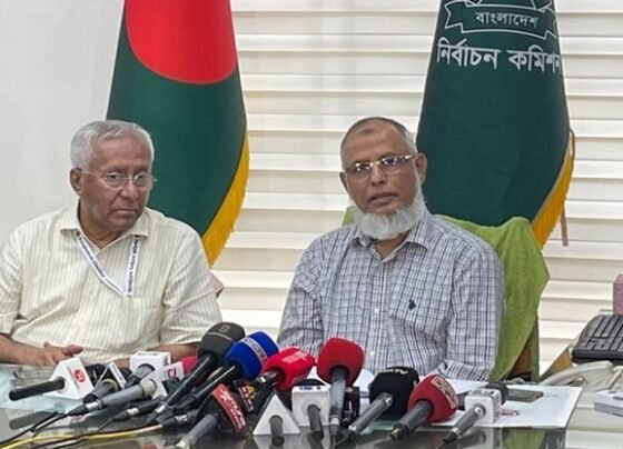 ৩৯টি সংসদীয় আসনে আসছে পরিবর্তন: ইসি