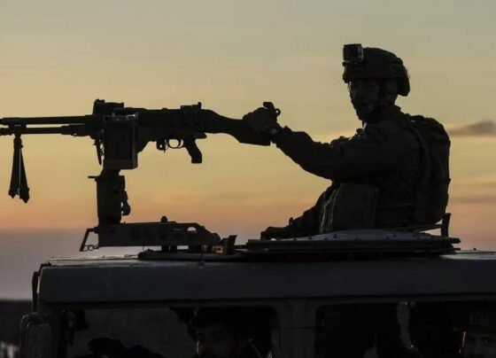 গাজায় যুদ্ধবিরতির আলোচনায় এবার সেনা প্রত্যাহার নিয়ে মতবিরোধ