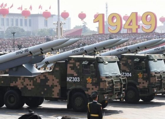 চীনের কাছ থেকে ক্ষেপণাস্ত্রের চালান পেল ইরান