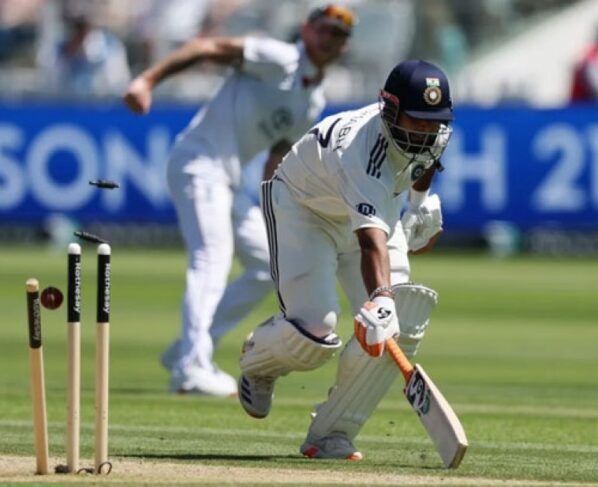 ছক্কা ও ফিফটিতে পান্তের যত কীর্তি