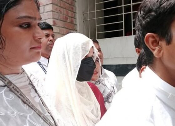 হত্যাচেষ্টা মামলায় জামিন পেলেন চিত্রনায়িকা অপু বিশ্বাস