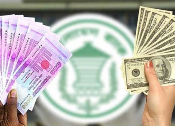 ডলারের দাম আরও কমল