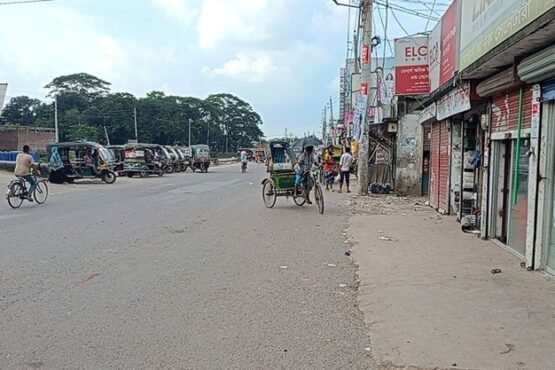 গোপালগঞ্জে ৪ মামলায় গ্রেফতার ৩০৬, বাড়লো কারফিউয়ের সময়