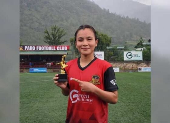 ভুটানে দলকে জিতিয়ে টানা দ্বিতীয়বার ম্যাচসেরা ঋতুপর্ণা