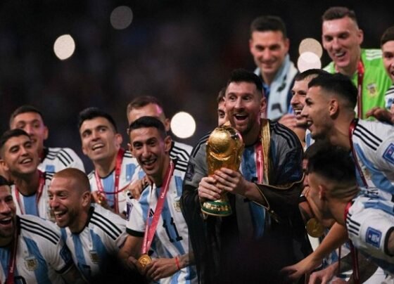 বিশ্বকাপের ১ বছর আগেই ‘ফাঁস’ আর্জেন্টিনার জার্সি!