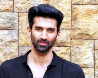 ‘প্রেমে ব্যর্থ হলে বাথরুম পরিষ্কার করি’