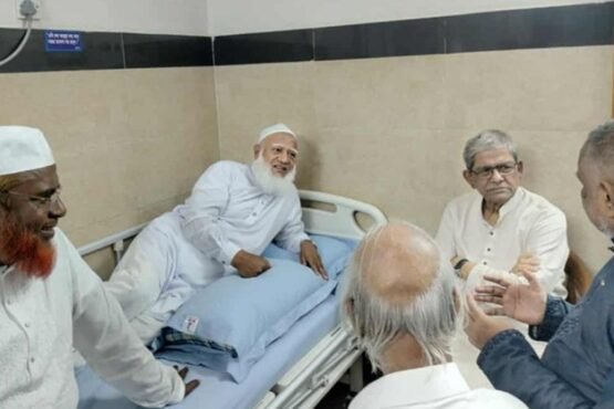 হাসপাতালে জামায়াতের আমির, দেখতে গেলেন মির্জা ফখরুল