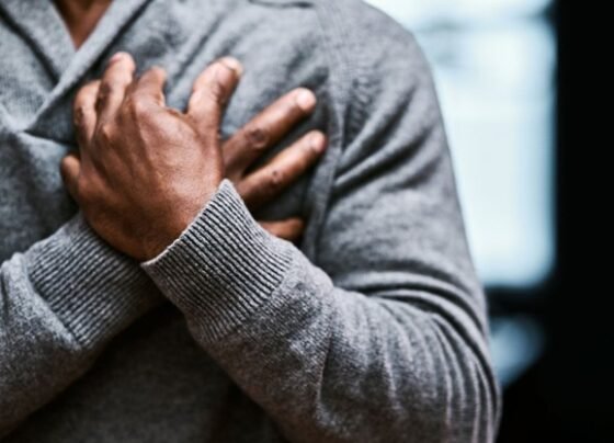 কীভাবে বুঝবেন আপনি হার্ট অ্যাটাকের ঝুঁকিতে আছেন?