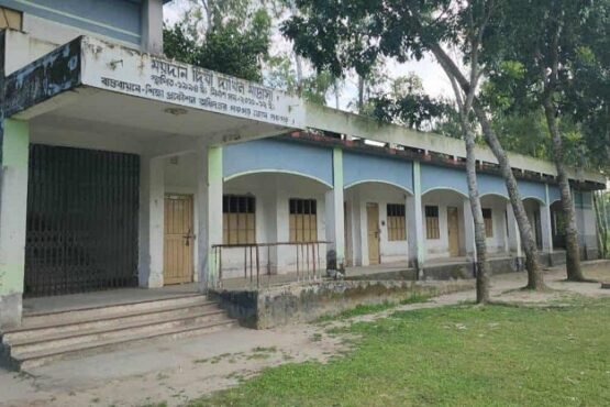 পঞ্চগড়ের ২ উপজেলার ৫ শিক্ষা প্রতিষ্ঠানে একজনও পাশ করতে পারেনি!
