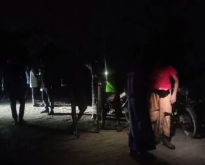 গাংনীর পোড়াপাড়া-যুগিন্দা সড়কে ককটেল ফাটিয়ে ডাকাতি