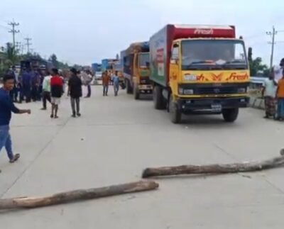 সিএনজি ধর্মঘটে অচল ব্রাহ্মণবাড়িয়া-সড়ক অবরোধে জনভোগান্তি চরমে