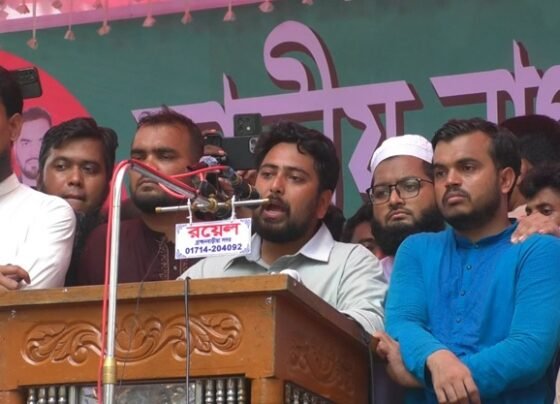 ৫ই আগষ্টের মধ্যে জুলাই সনদ বাস্তবায়নের দাবী আদায় করা হবে-নাহিদ ইসলাম