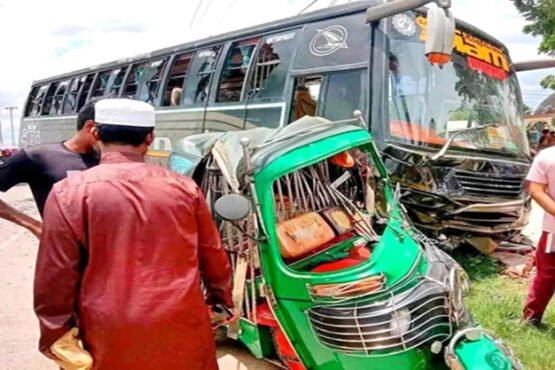 শেরপুরে বাস- সিএনজি সংঘর্ষে শিশু নিহত, আহত ৫