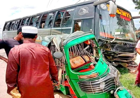 শেরপুরে বাস- সিএনজি সংঘর্ষে শিশু নিহত, আহত ৫