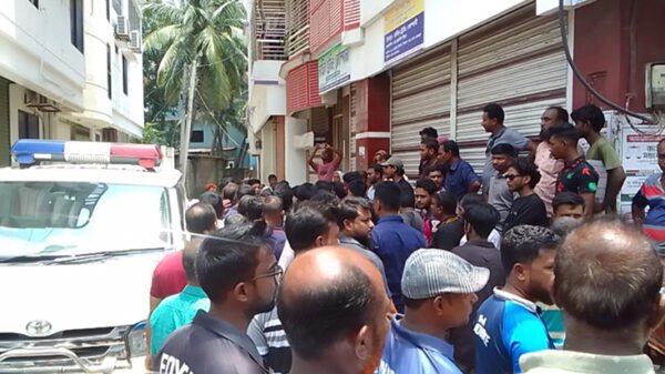 মেহেরপুরে লাইফ কেয়ার ডি ল‍্যাব এন্ড হাসপাতালে রোগীর মৃত্যুর অভিযোগ