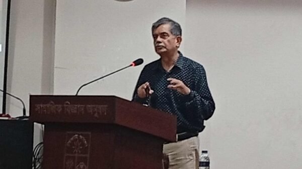 চাইলেই অন্তর্বর্তী সরকারের পক্ষে শিক্ষা কমিশন গঠন করা সম্ভব নয়