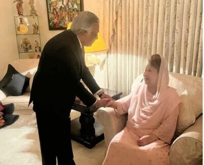 খালেদা জিয়ার বাসায় পাকিস্তানের উপপ্রধানমন্ত্রী
