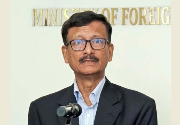 ঢাকার মার্কিন দূতাবাসে হামলার আশঙ্কার প্রশ্নে যা বললেন পররাষ্ট্র উপদেষ্টা