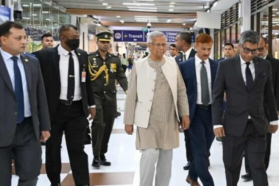 মালয়েশিয়ার উদ্দেশে ঢাকা ছাড়লেন প্রধান উপদেষ্টা