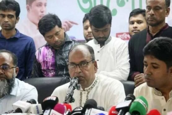 ভরাডুবির ভয়ে কিছু খুচরা পার্টি নির্বাচন চায় না: দুদু
