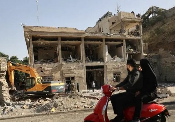 ইসরায়েলের হয়ে গুপ্তচরবৃত্তির অভিযোগে ইরানে একজনের মৃত্যুদণ্ড