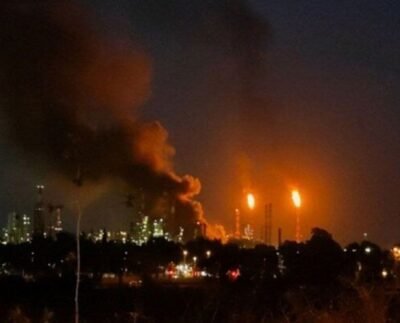 ইসরাইলের তেল শোধনাগারে ইরানি ক্ষেপণাস্ত্র হামলায় নিহত ৩