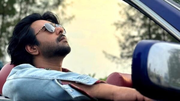 লম্বা ছুটি কাটিয়ে দেশে ফিরলেন অপূর্ব