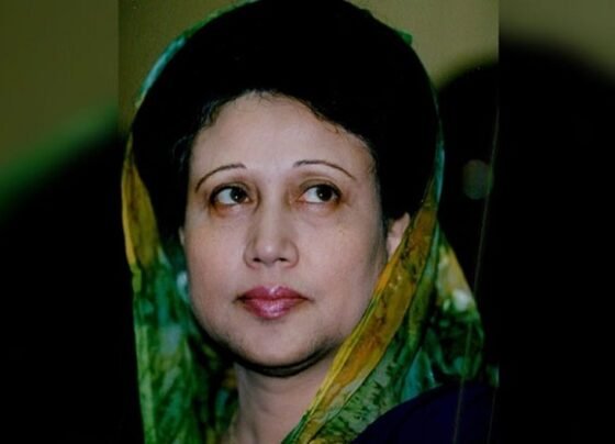 গৃহবধূ থেকে যেভাবে রাজনীতিতে উত্থান খালেদা জিয়ার