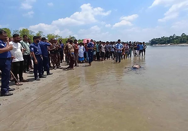 পঞ্চগড় সীমান্তে যুবকের গুলিবিদ্ধ মরদেহ উদ্ধার, এখনও নিখোঁজ দুইজন