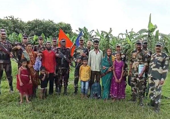 মুজিবনগরে বিজিবির কাছে ৯ বাংলাদেশীকে হস্তান্তর করেছে বিএসএফ