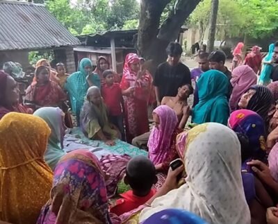 গাংনীতে ছাদ থেকে পড়ে গৃহবধূর মৃত্যু