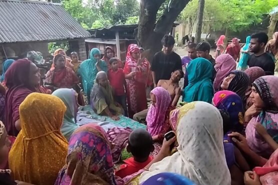 গাংনীতে ছাদ থেকে পড়ে গৃহবধূর মৃত্যু