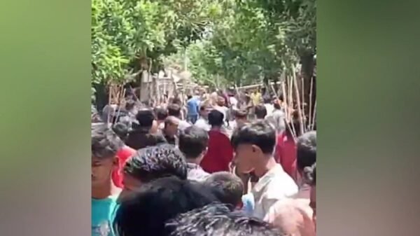 ফেসবুকে স্ট্যাটাস নিয়ে বিজয়নগরে দুই গোষ্ঠীর সংঘর্ষ, আহত অন্তত ২৫