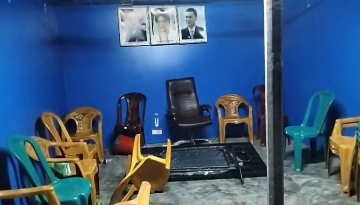 বিএনপি অফিস ভাঙচুরের ঘটনায় কায়েমপুরে উত্তেজনা, প্রতিবাদ সমাবেশ