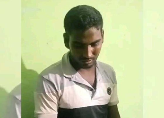 পঞ্চগড়ে কৃষি ব্যাংকের ভেতরে লুকিয়ে থাকা ডাকাত আটক