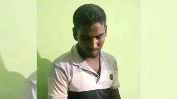 পঞ্চগড়ে কৃষি ব্যাংকের ভেতরে লুকিয়ে থাকা ডাকাত আটক