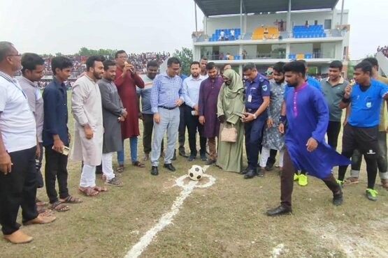 আমাদের শত্রু একমাত্র ফ্যাসিবাদ: মনির হায়দার