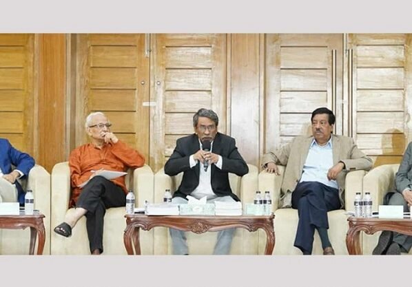 তৃতীয় দফায় রাজনৈতিক দলগুলোর সঙ্গে বৈঠকে ঐকমত্য কমিশন