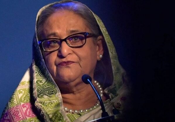 হাসিনাসহ ২৮৬ জনের দেশত্যাগে নিষেধাজ্ঞা