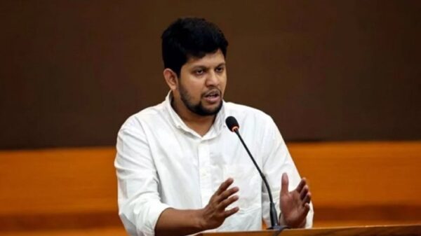 কখন নেমে যাই, দুই মাস ধরে অনিশ্চয়তার মধ্যে আছি: তথ্য উপদেষ্টা