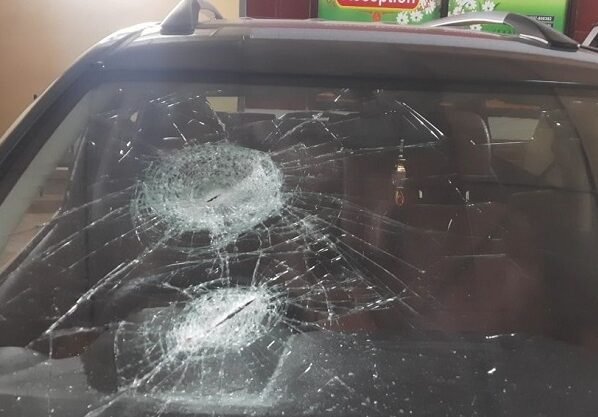 গভীর রাতে কাদের সিদ্দিকীর বাসায় ভাঙচুর