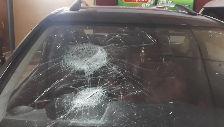 গভীর রাতে কাদের সিদ্দিকীর বাসায় ভাঙচুর