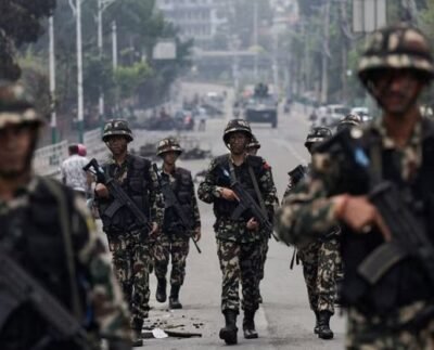 বিক্ষোভে উত্তাল নেপালে পার্লামেন্ট ভবনে সেনা প্রহরা