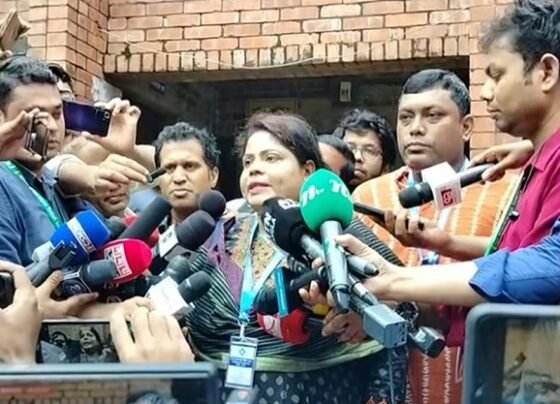 জাকসুর ভোট গণনা বর্জন করেছেন এক রিটার্নিং কর্মকর্তা