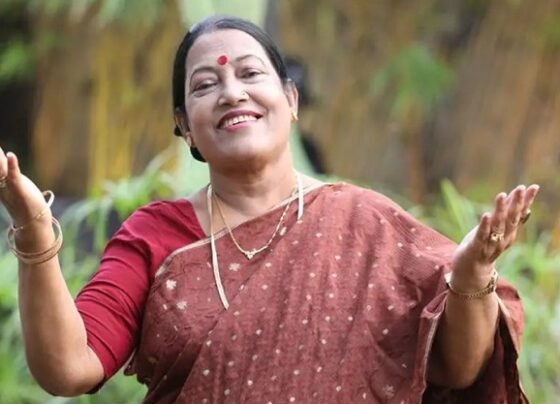 শহীদ মিনারে শ্রদ্ধা নিবেদন, দাফন কুষ্টিয়ায়